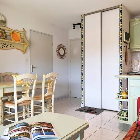 Climatise 4 Pers Avec Terrasse A 600m De La Plage - - Fr-1-251-453 Apartment Le Lavandou